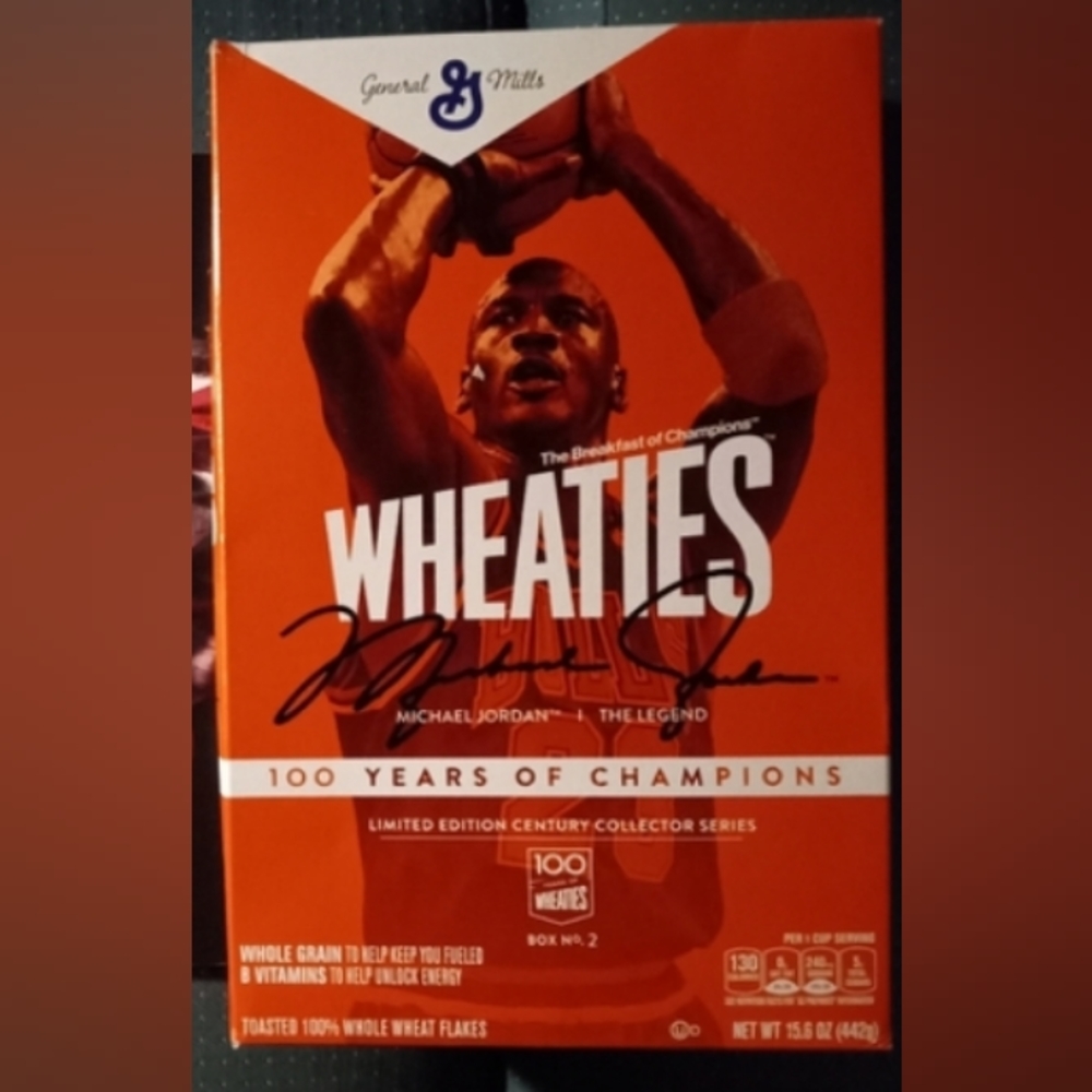 Michael Jordan Wheaties box+ 2 early 90s Jordan cards